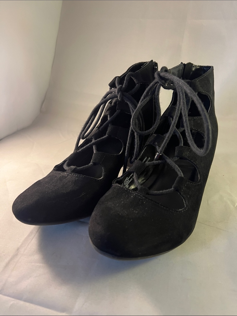 Black Lace-Up suede like Women's Ankle Boots size 8